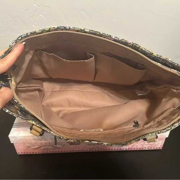 Sakroots Floral Pattern Tote with Tan Straps - Picture 5 of 5